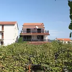Apartment By The Sea - Pasman - 8458 Tkon
