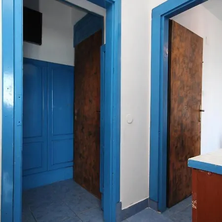 By The Sea Tkon, Pasman - 8458 *